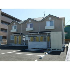 愛知県安城市今本町４ 2階建 築11年8ヶ月