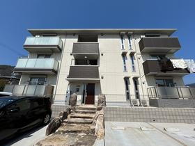 Ｄ－ｒｏｏｍ英 3階建