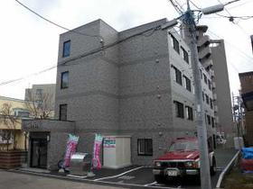 北海道札幌市西区二十四軒三条５ 4階建 築11年3ヶ月