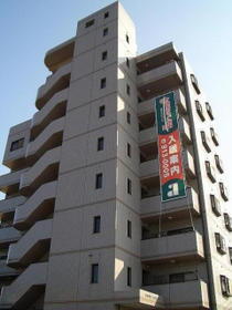 愛媛県松山市東石井４ 8階建 築28年8ヶ月