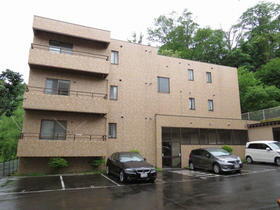 北海道札幌市中央区旭ケ丘４ 3階建 築35年4ヶ月