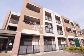 大阪府堺市北区百舌鳥西之町３ 3階建 築22年11ヶ月