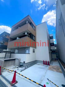 大阪府茨木市沢良宜浜２ 3階建