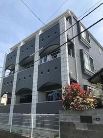 神奈川県藤沢市鵠沼石上３ 3階建 築20年6ヶ月