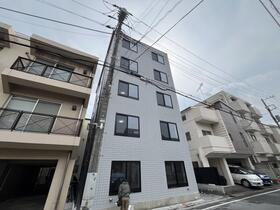 東京都足立区千住緑町２ 5階建