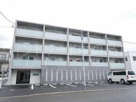 北海道札幌市白石区菊水八条３ 4階建