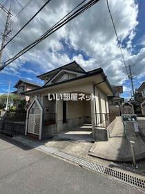 京都府京田辺市興戸北落延 2階建