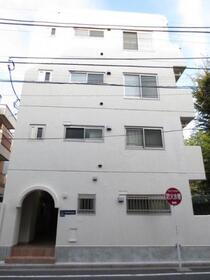 東京都新宿区新小川町 賃貸マンション