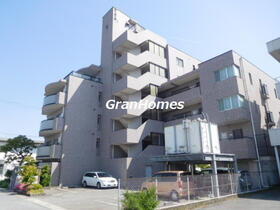 宮西パレス・壱号館 6階建