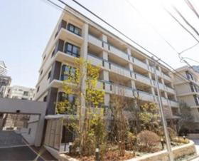 グリーンレジデンス赤坂 5階建
