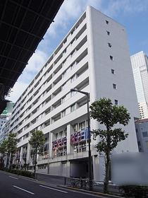 東京都港区六本木４ 地上10階地下2階建 築57年2ヶ月