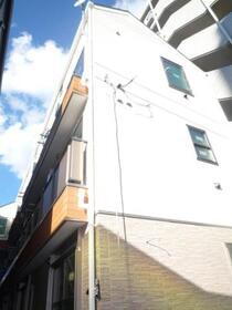 東京都足立区大谷田３ 3階建 築10年9ヶ月