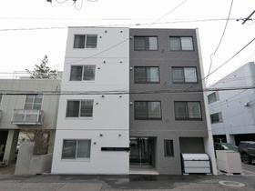北海道札幌市中央区南八条西１２ 4階建 築4年4ヶ月
