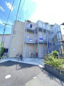 神奈川県横浜市金沢区寺前２ 2階建 築3年10ヶ月