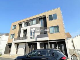 埼玉県狭山市富士見１ 3階建 築8年4ヶ月