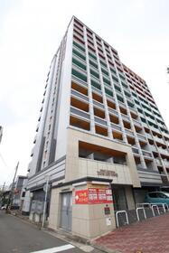 福岡県福岡市博多区中呉服町 13階建
