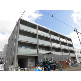 北海道札幌市白石区菊水八条３ 4階建 築5年8ヶ月