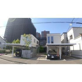 北海道札幌市中央区南十七条西８ 2階建 築3年5ヶ月