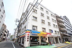 第一田万里ビル 7階建