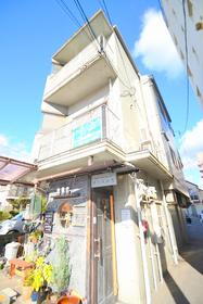 広島県安芸郡海田町南堀川町 3階建 築34年2ヶ月