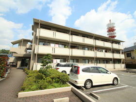 兵庫県川西市萩原１ 3階建 築28年2ヶ月