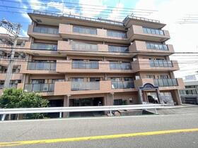 メゾン三田赤坂 6階建