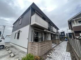 兵庫県加東市上中 2階建