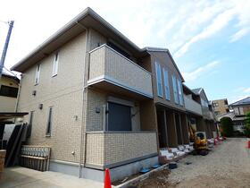 東京都府中市若松町１ 2階建 築8年6ヶ月