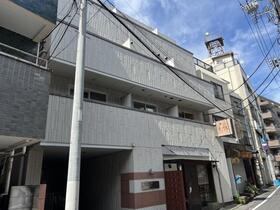 東京都世田谷区太子堂４ 4階建