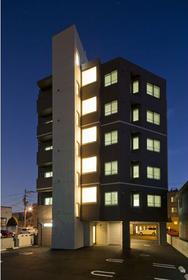 北海道札幌市中央区南二十条西１３ 6階建 築10年7ヶ月