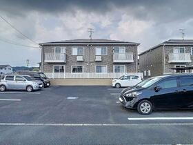 鹿児島県鹿児島市中山町 賃貸アパート