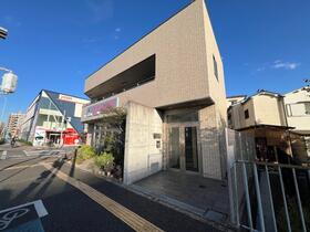 メゾンエクリュ