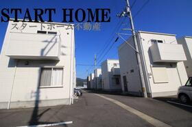 徳島県板野郡藍住町乙瀬字乾 2階建