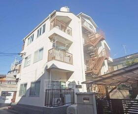 ハウスＹＩＩ 4階建