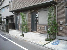 東京都目黒区目黒本町６ 3階建 築14年10ヶ月