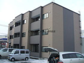 北海道札幌市北区北三十二条西１０ 3階建 築12年4ヶ月