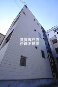 愛知県名古屋市北区上飯田通２ 3階建 築6年1ヶ月