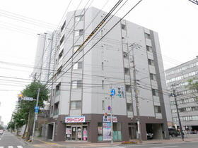北海道札幌市中央区北一条東２ 7階建