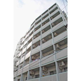 東京都台東区浅草５ 8階建 築31年4ヶ月