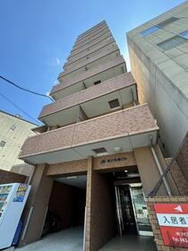 広島県広島市中区榎町 11階建