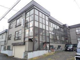 北海道札幌市東区北二十条東２ 2階建 築40年8ヶ月