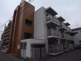 兵庫県加古川市平岡町新在家 3階建