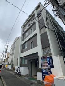 泉マンション