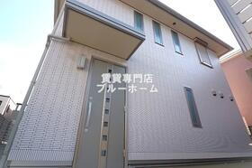大阪府堺市堺区榎元町３ 2階建