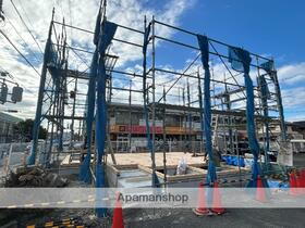 大阪府高槻市城南町２ 2階建 築1年未満