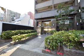 兵庫県神戸市中央区下山手通２ 地上13階地下1階建 築15年11ヶ月