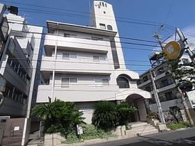 奈良県大和高田市西三倉堂１ 6階建