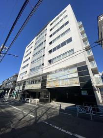 東京都渋谷区猿楽町 地上8階地下1階建 築18年