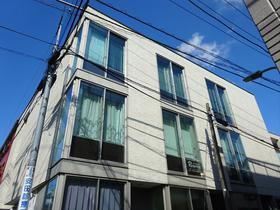 東京都目黒区五本木２ 地上3階地下1階建 築16年8ヶ月