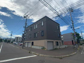 北海道札幌市北区北二十二条西７ 3階建 築16年1ヶ月